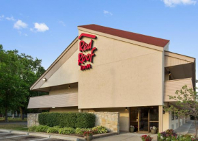 Отель Red Roof Inn Detroit - Roseville St Clair Shores  Розвилл